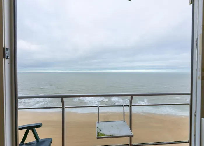 Lecomte - Royal Palace 246 Apartment *